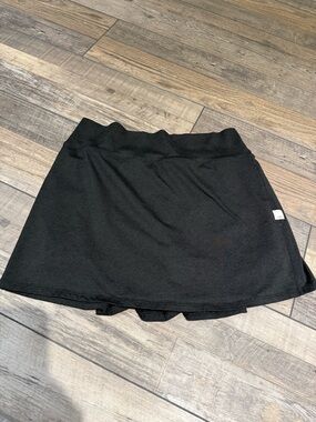 Vuori Volley Skort Small EUC